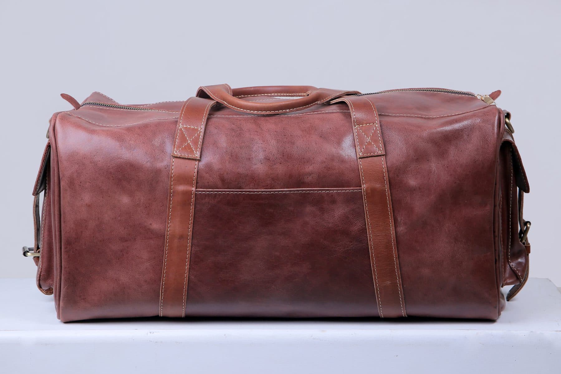 Leather travel bag